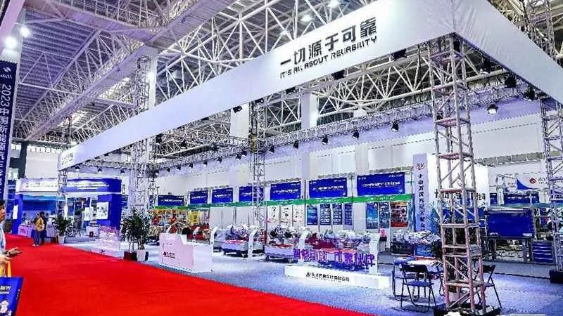 汽车美容施工步骤详解：专业流程，打造完美车漆